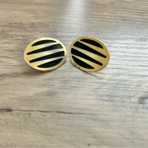 Vintage Gold and Black Oval Clip On Earrings - Statement Earrings - Picture 8 of 8